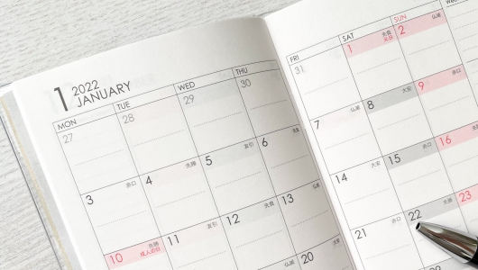 期限が近い案件や明日のスケジュールを確認